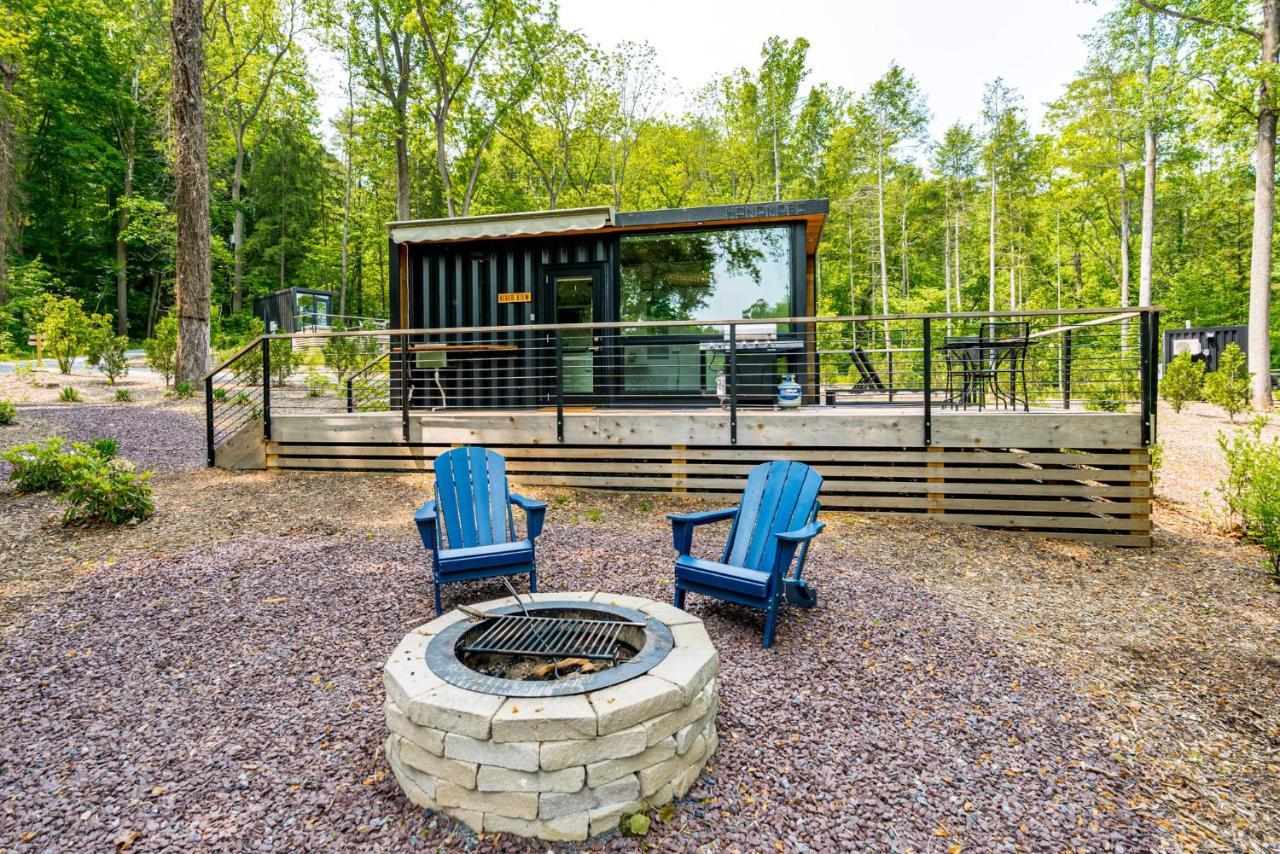 Riverside Tiny Cabin W Hot Tub, Fire Pit, & Kayaks Rileyville Exterior photo