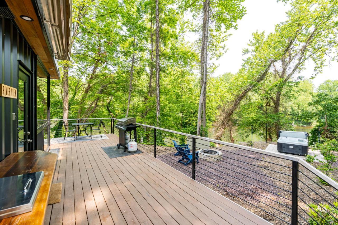 Riverside Tiny Cabin W Hot Tub, Fire Pit, & Kayaks Rileyville Exterior photo